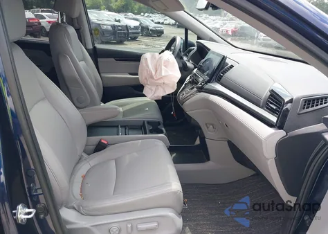 2023 Honda Odyssey Touring z USA, uszkodzony, nr VIN 5FNRL6H88PB059496